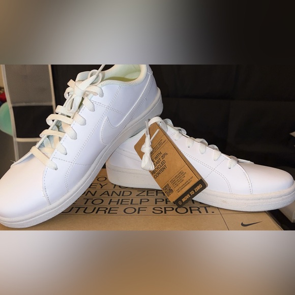 NIKE Court Royale 2 - Picture 2 of 8